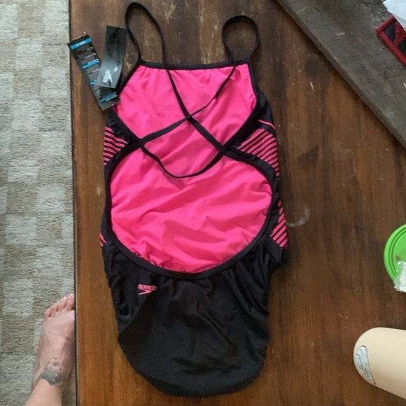 Speedo - Picture 2 of 3